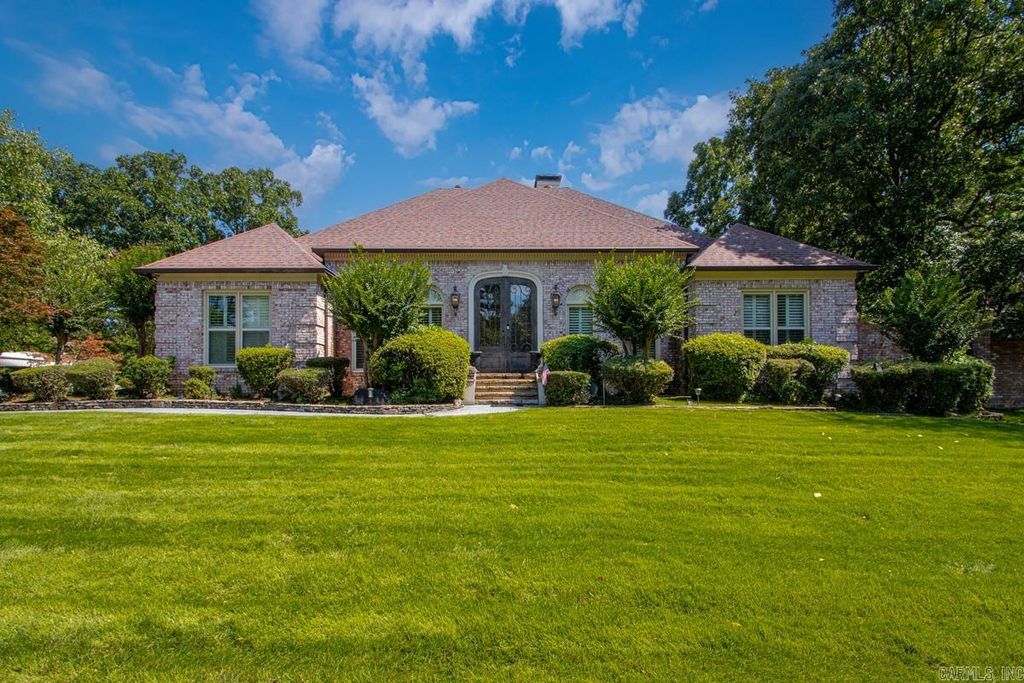 13620 Pleasant Forest Dr, Little Rock, AR 72212