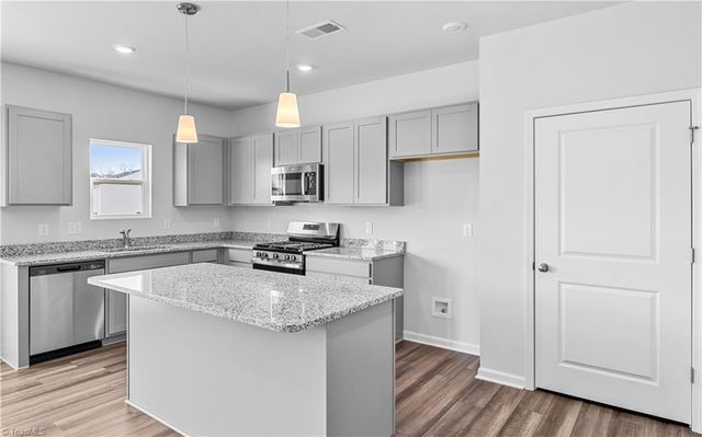 5103 Fallmeade Road, Kernersville, NC 27284