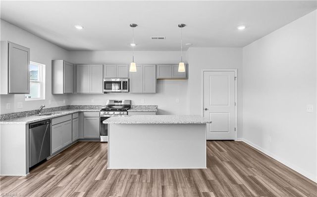 5103 Fallmeade Road, Kernersville, NC 27284