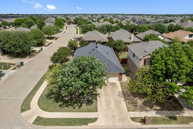 201 Rawhide Street, Waxahachie, TX 75165