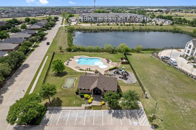 201 Rawhide Street, Waxahachie, TX 75165