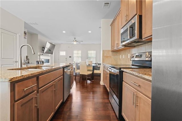 887 Ambient Way SW, Atlanta, GA 30331