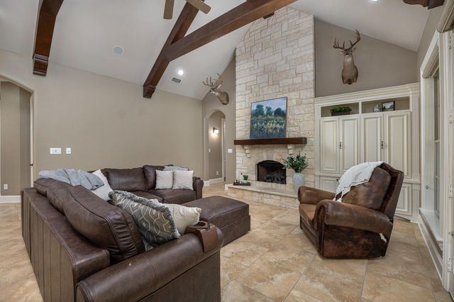1915 Stonegate Valley Drive, Tyler, TX 75703