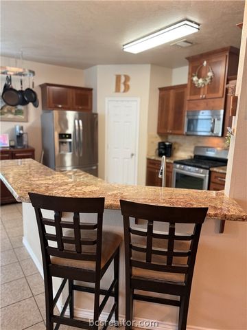 1512 Hunter Creek Drive, College Station, TX 77845