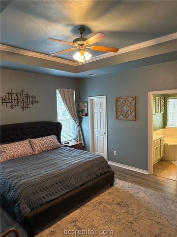 1512 Hunter Creek Drive, College Station, TX 77845