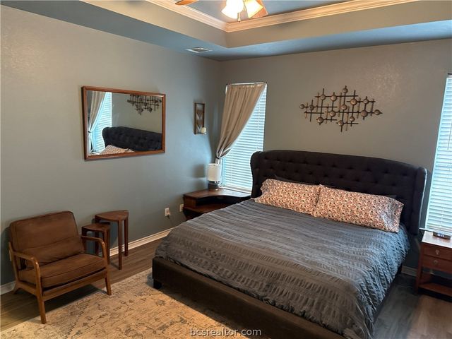 1512 Hunter Creek Drive, College Station, TX 77845