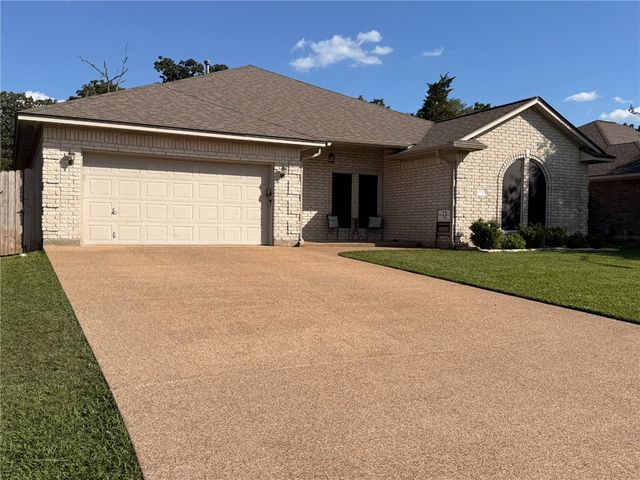 1512 Hunter Creek Drive, College Station, TX 77845