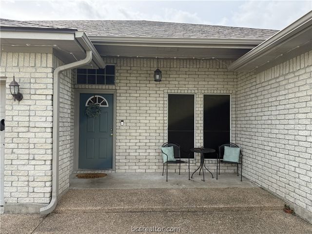 1512 Hunter Creek Drive, College Station, TX 77845
