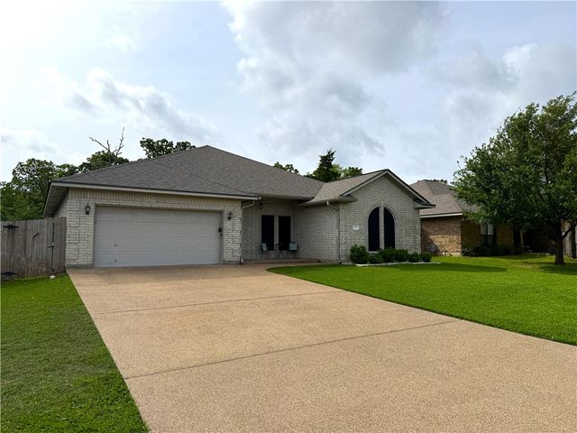 1512 Hunter Creek Drive, College Station, TX 77845