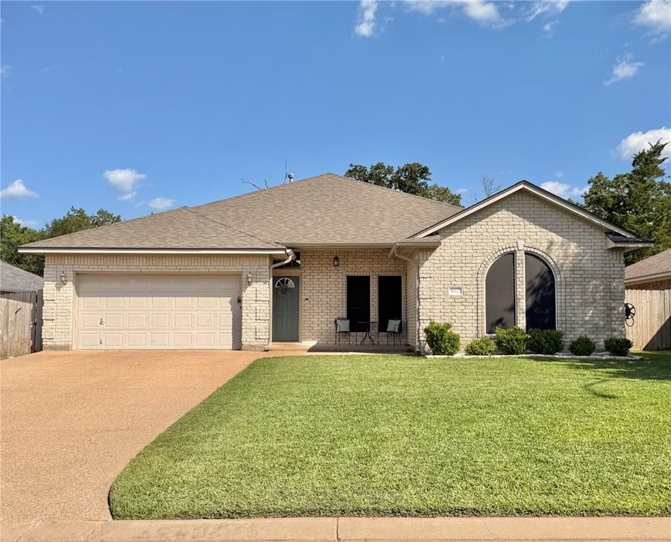 1512 Hunter Creek Drive, College Station, TX 77845
