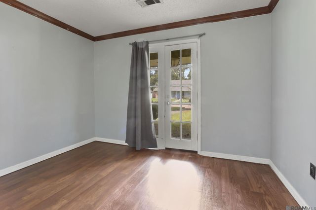 1425 Shadybrook Dr, Baton Rouge, LA 70816