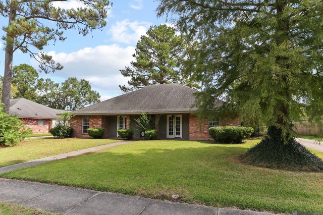 1425 Shadybrook Dr, Baton Rouge, LA 70816