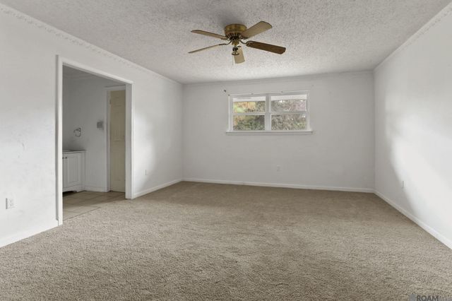 1425 Shadybrook Dr, Baton Rouge, LA 70816