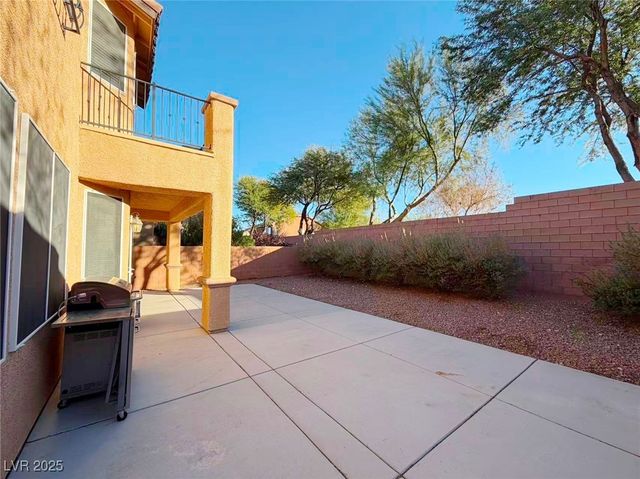 7473 Glorious Sun Drive, Las Vegas, NV 89178