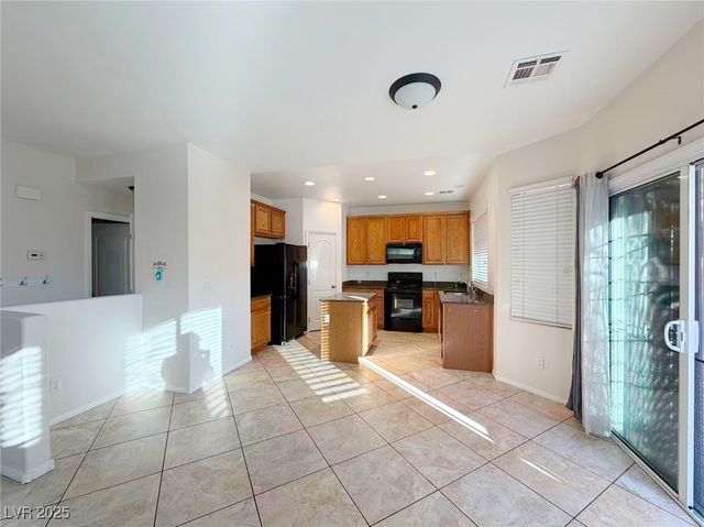 7473 Glorious Sun Drive, Las Vegas, NV 89178