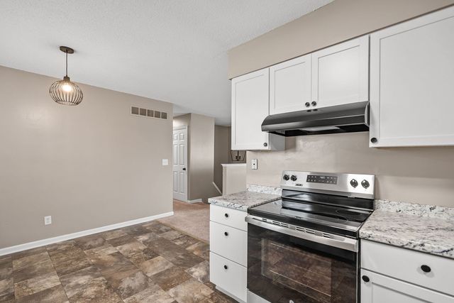 2623 W 61st Street, Davenport, IA 52806