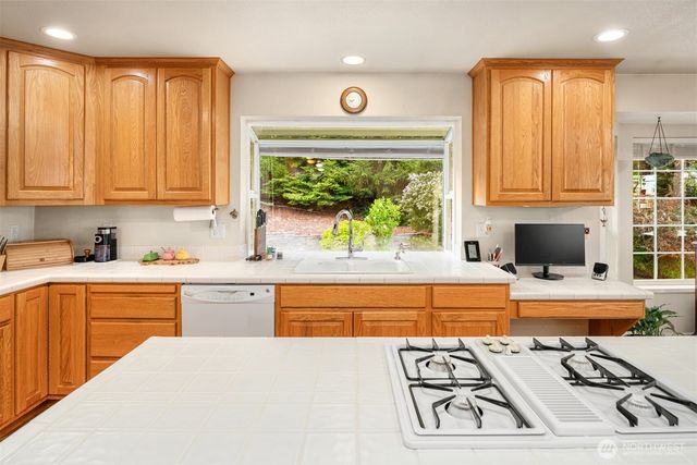 51 Lucky Lane, Camano Island, WA 98282