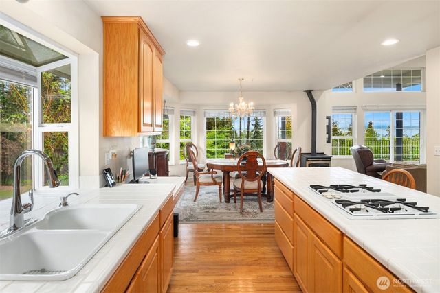 51 Lucky Lane, Camano Island, WA 98282