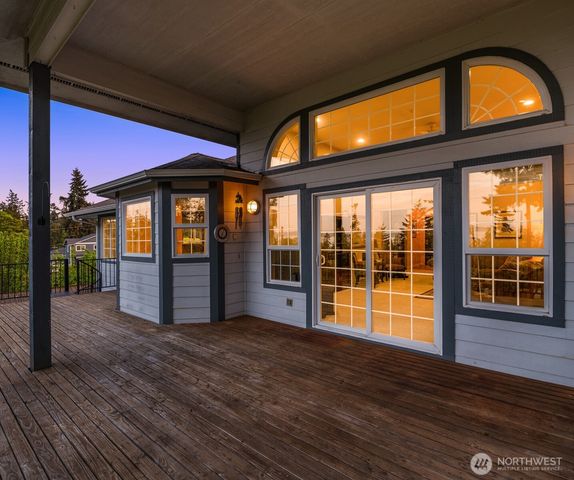 51 Lucky Lane, Camano Island, WA 98282
