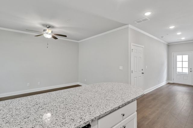 15 Sprayberry Road 7, Newnan, GA 30263