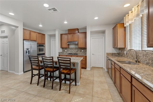 1929 Gentle Bluff Court, North Las Vegas, NV 89084