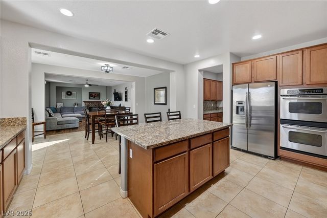 1929 Gentle Bluff Court, North Las Vegas, NV 89084