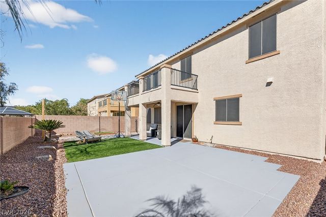 1929 Gentle Bluff Court, North Las Vegas, NV 89084