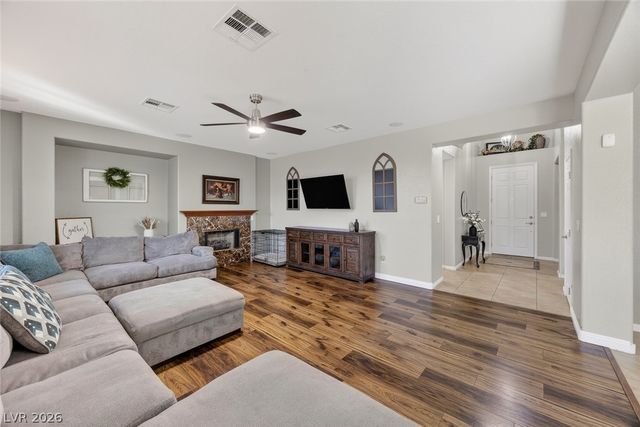 1929 Gentle Bluff Court, North Las Vegas, NV 89084