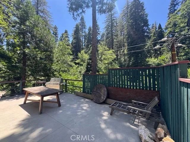 455 Blue Jay Canyon, Blue Jay, CA 92317