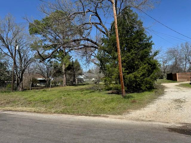 0 E 6th ST, Elgin, TX 78624