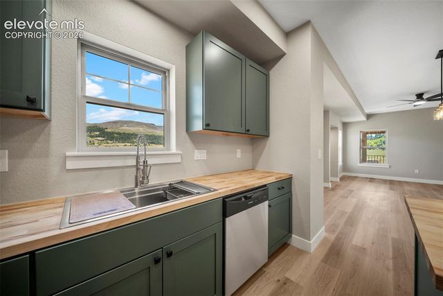 201 W Womack Avenue, Cripple Creek, CO 80813
