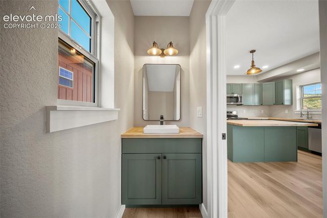 201 W Womack Avenue, Cripple Creek, CO 80813