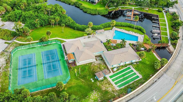 1561 NE 12th Terrace C14, Jensen Beach, FL 34957