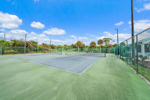 1561 NE 12th Terrace C14, Jensen Beach, FL 34957