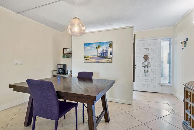 1561 NE 12th Terrace C14, Jensen Beach, FL 34957