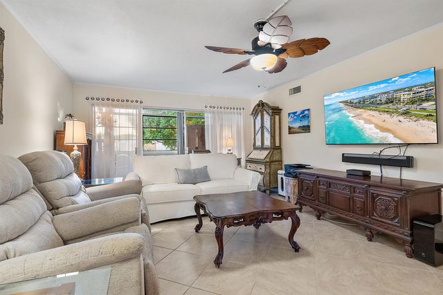 1561 NE 12th Terrace C14, Jensen Beach, FL 34957