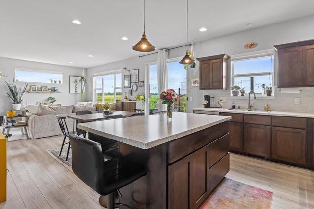 734 Alder Way, Sun Prairie, WI 53590