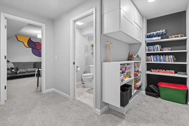 734 Alder Way, Sun Prairie, WI 53590