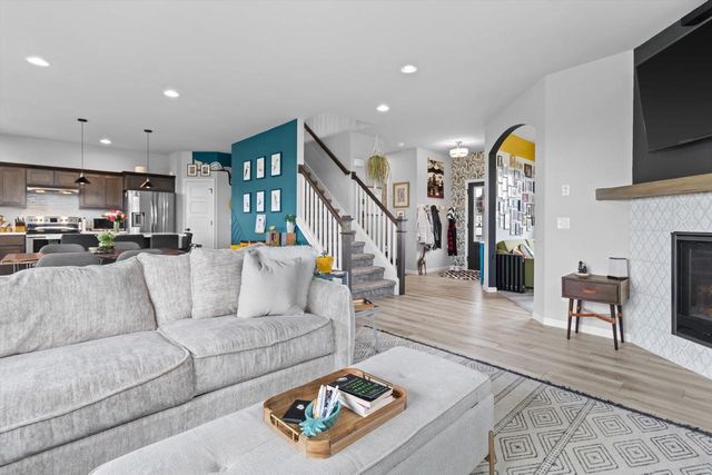 734 Alder Way, Sun Prairie, WI 53590
