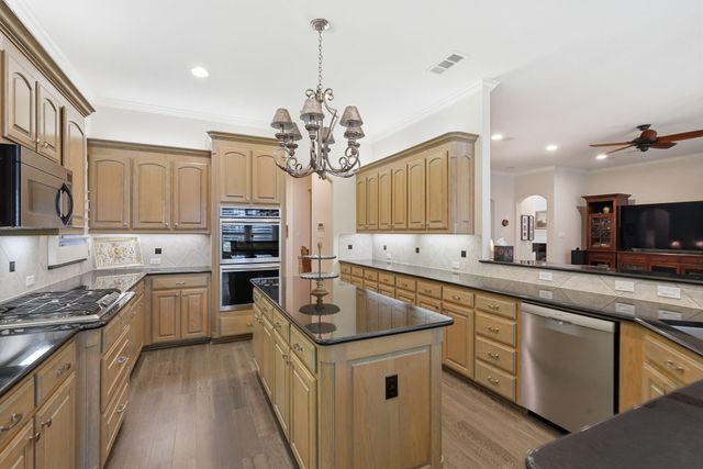 2312 Bridgewood Drive, Keller, TX 76262