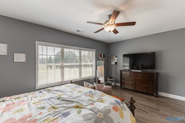 608 Magnolia Cove Lane SW, Hartselle, AL 35640