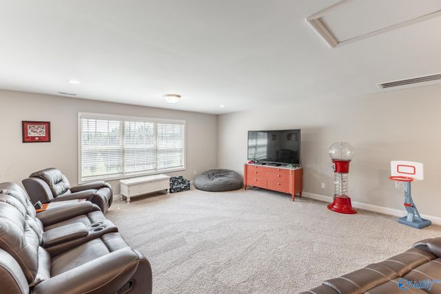 608 Magnolia Cove Lane SW, Hartselle, AL 35640