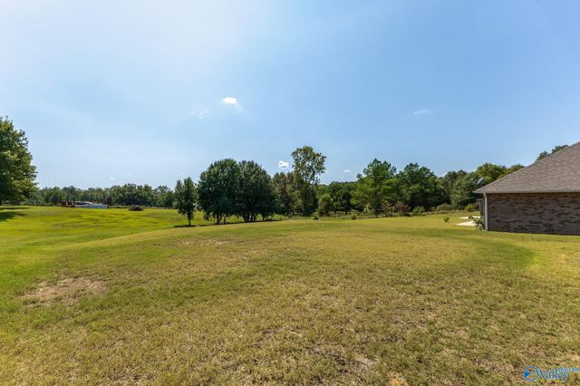 608 Magnolia Cove Lane SW, Hartselle, AL 35640