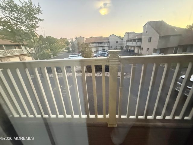9 Cotswold Circle 809, Ocean Twp, NJ 07712