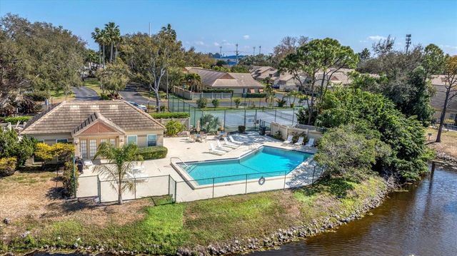 3613 57TH AVENUE DRIVE W 3613, Bradenton, FL 34210