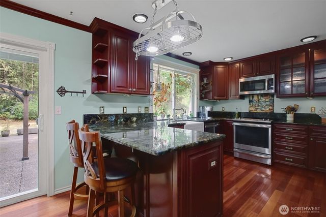 1232 SE High Ridge Court, Port Orchard, WA 98367