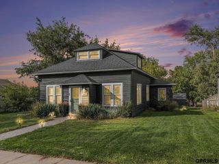 360 Maple Street, Springfield, NE 68059