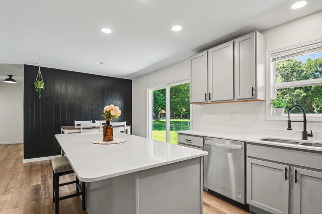 15219 Kerlin Drive, Granger, IN 46530
