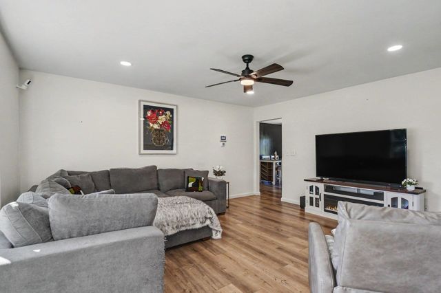 15219 Kerlin Drive, Granger, IN 46530