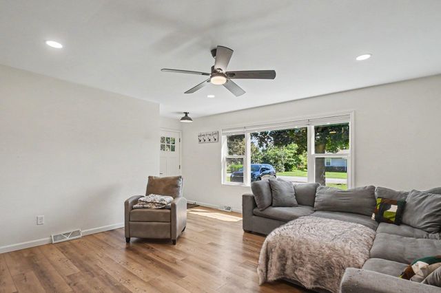 15219 Kerlin Drive, Granger, IN 46530